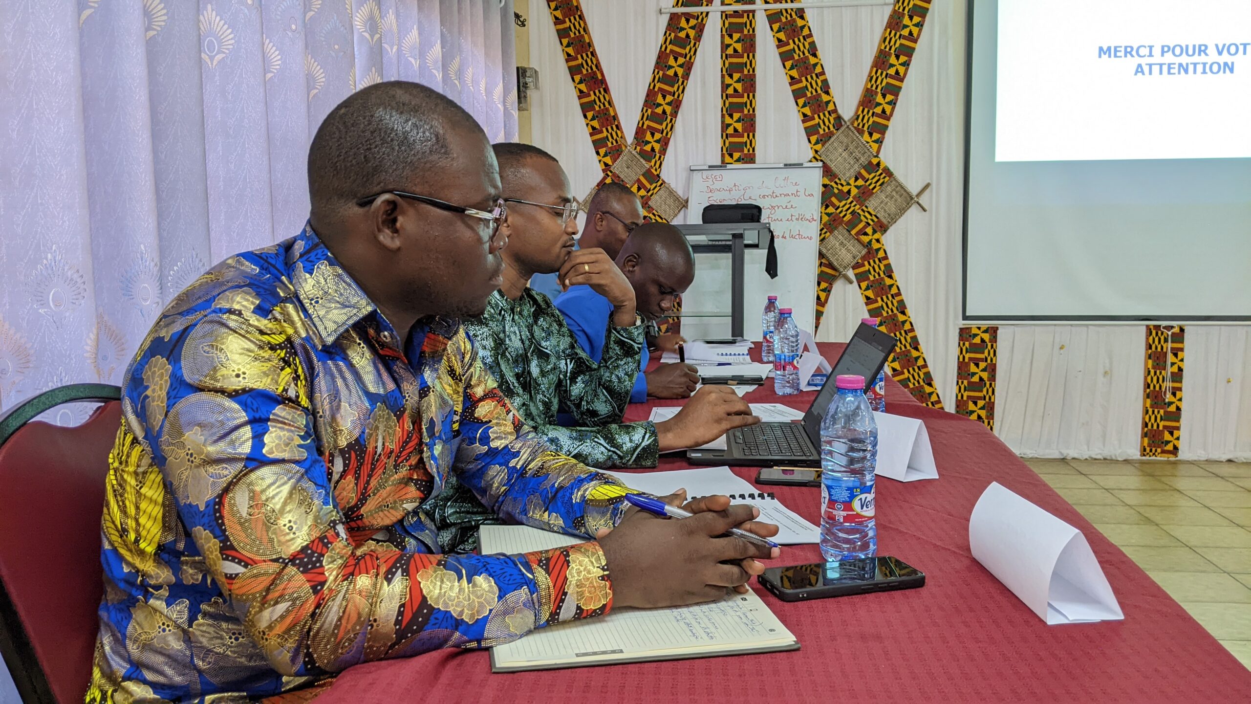 Soutenance de mémoire à l’AMCT : neuf étudiants valident leur parcours de formation.